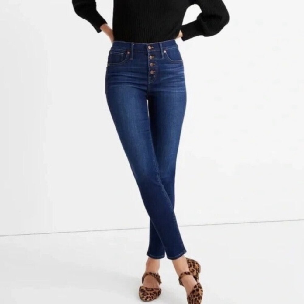 Madewell Mid-Rise Skinny Jeans Butto